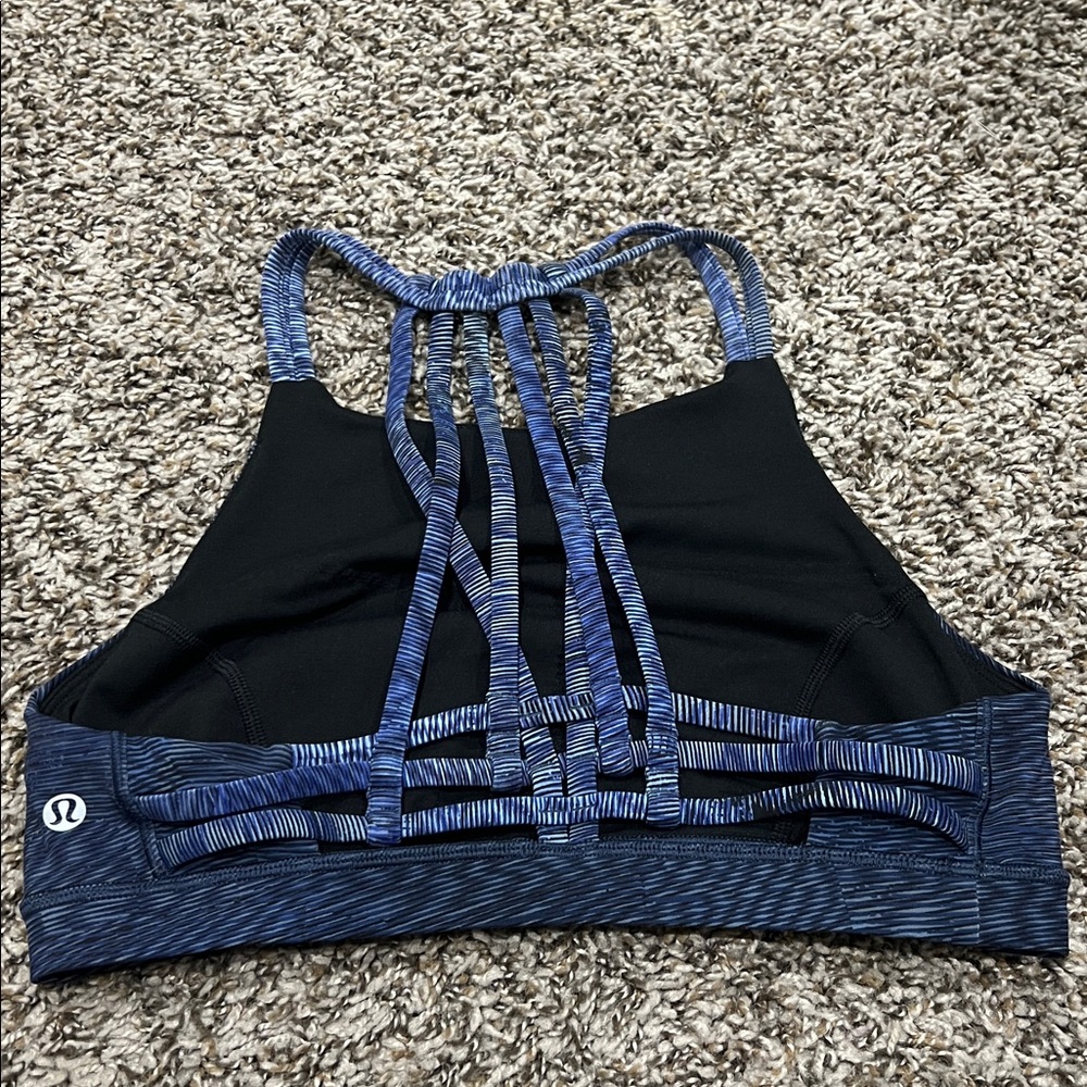 95. Preloved Lulu Sz 6 High Neck Bra Lululemon
